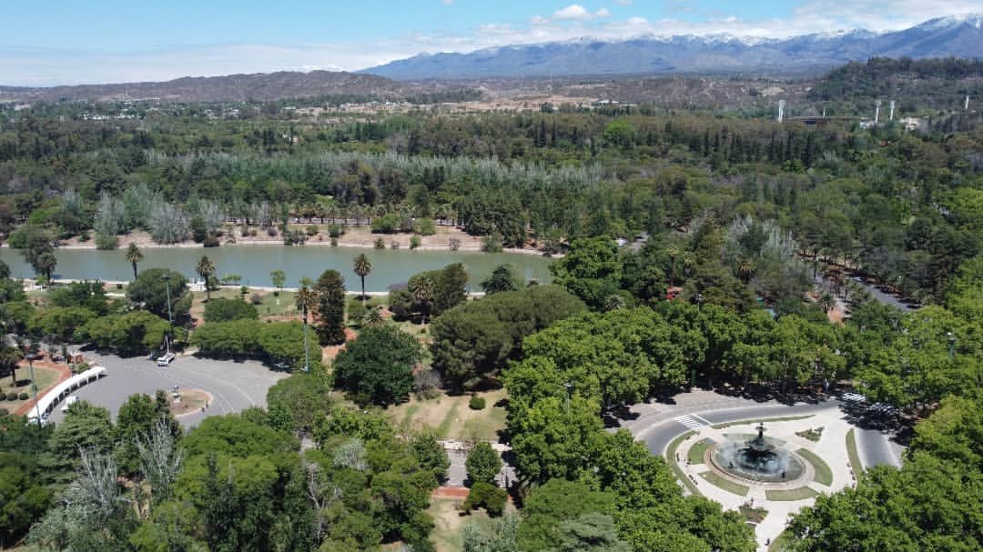 La fuente y las rotondas del Parque
